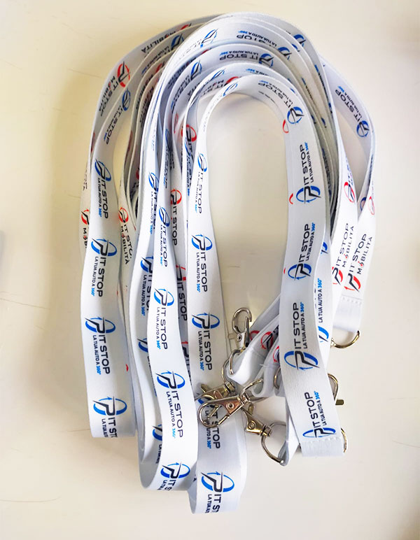 Clicca qui per vedere i laccetti porta badge